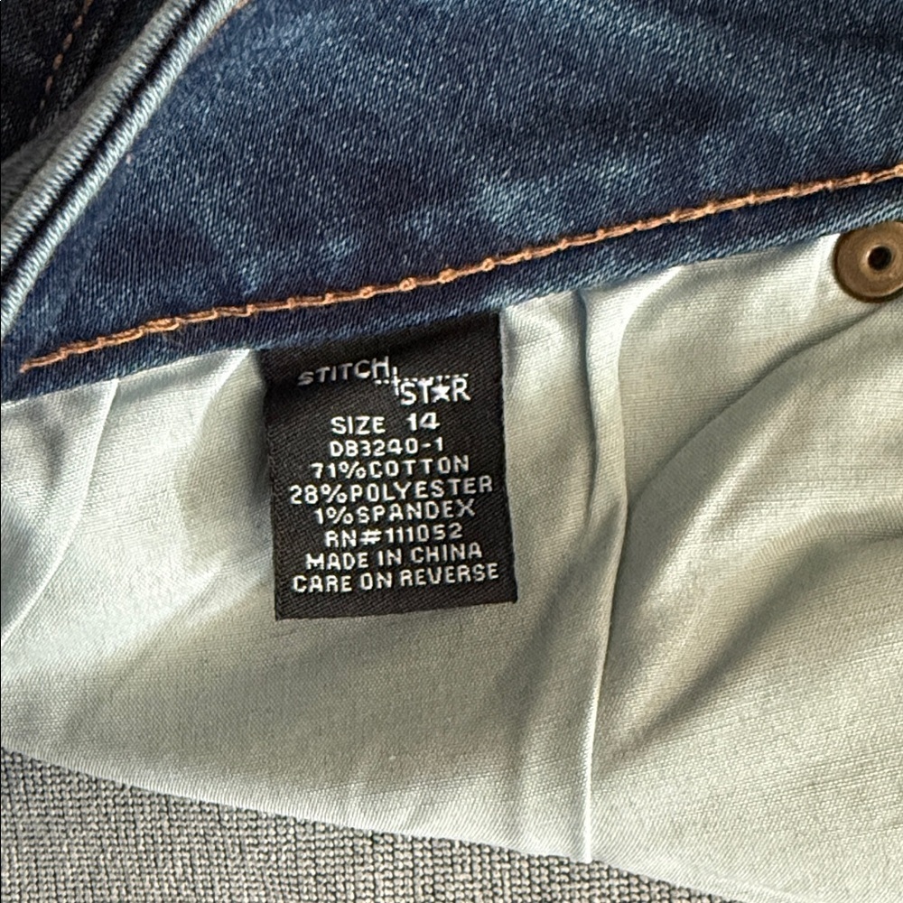 Stitch Star Blue Denim Shorts - Picture 5 of 5